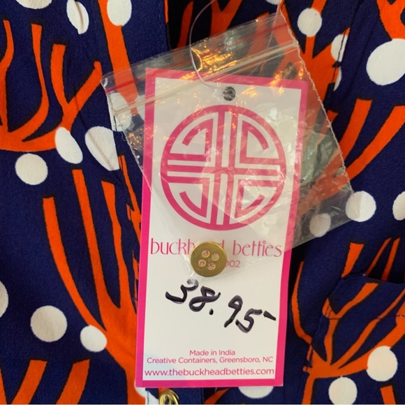 Buckhead Betties (S) V-Neck 3/4 button down neckline; long sleeve or 3/4 length - Picture 3 of 8